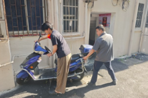 吕仙亭社区开展电动车违停违充宣传整治活动