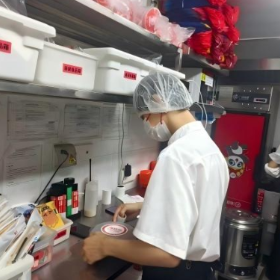 岳阳楼区2026年网络餐饮食品安全“红黑榜”第三期
