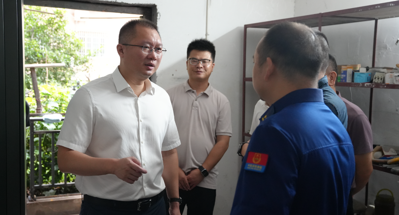 杨钦涵督导检查安全生产工作
