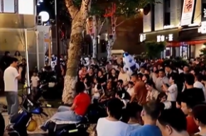 洞庭南路联动湘超以体育惠民解锁文体消费新场景