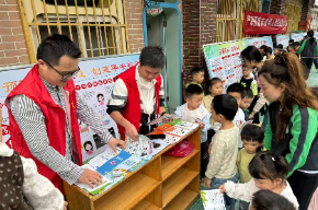 护苗成长筑防线 法治宣讲进校园——东升社区联合王家河街道开展未成年人保护主题宣传活动