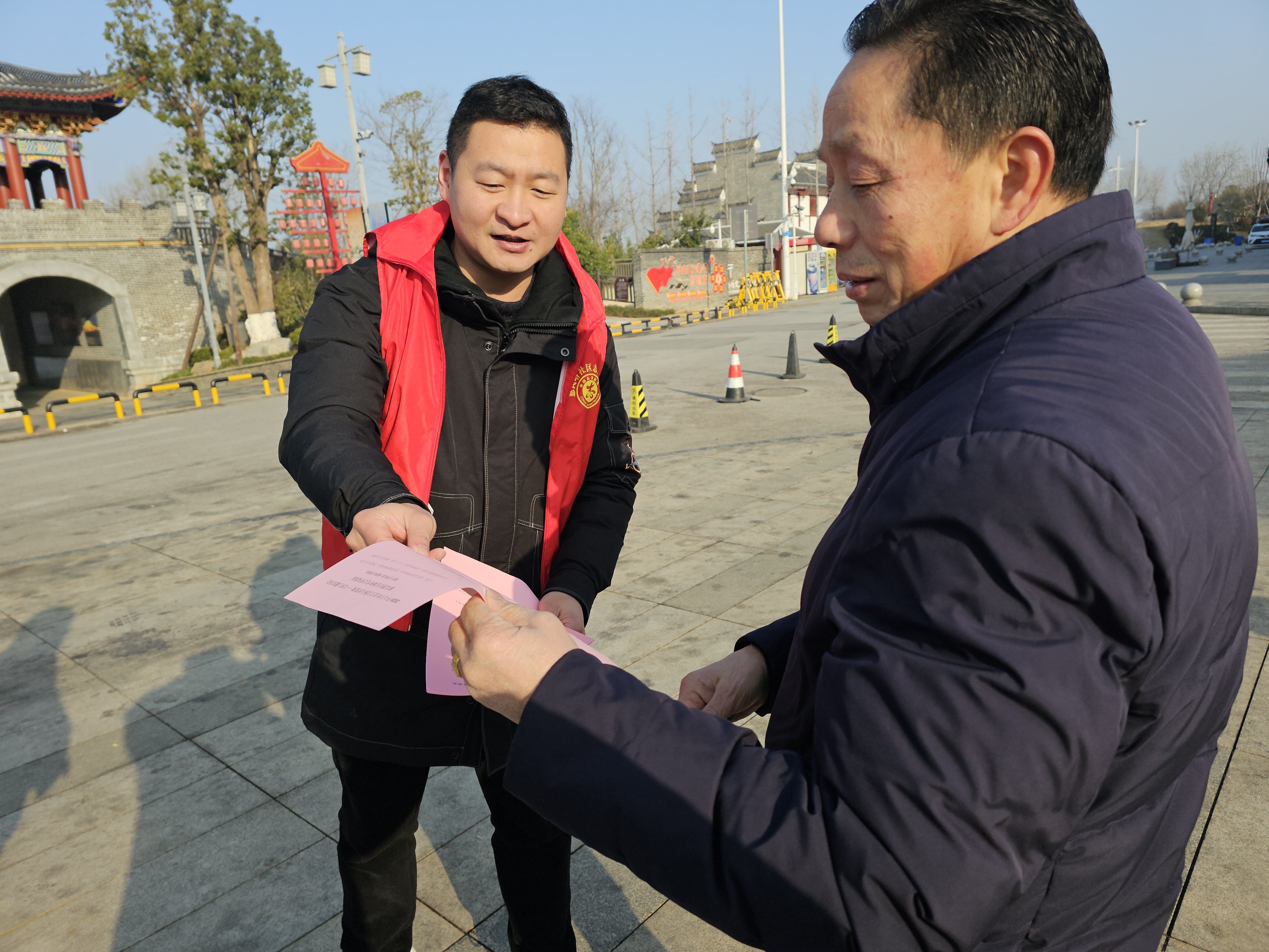 20260128慈氏塔社区新时代文明实践站在街河口开展了2026年1月社会主义核心价值观——文明主题宣讲(2).jpg 20260128慈氏塔社区新时代文明实践站在街河口开展了2026年1月社会主义核心价值观——文明主题宣讲(2).jpg