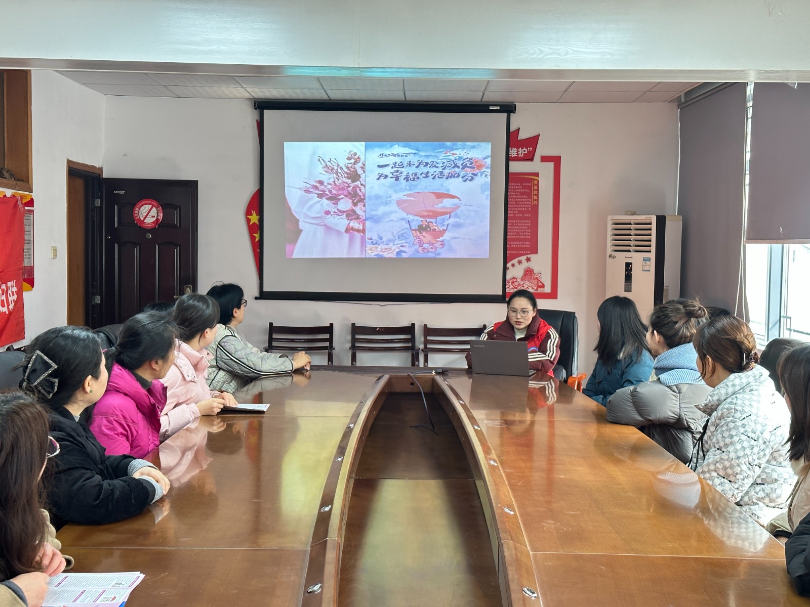 2025年3月7日观音阁社区新时代文明实践站开展移风易俗·公益婚礼宣传宣讲活动1.jpg