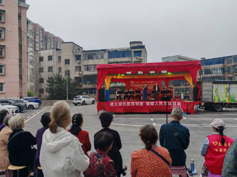 万家坡社区：万家团圆迎中秋，邻里同贺庆国庆