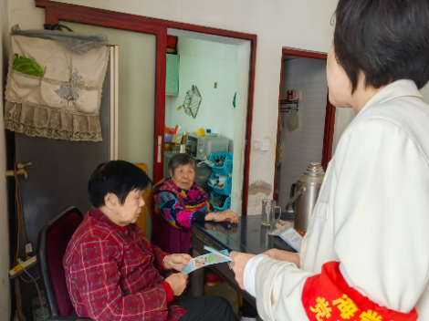走家串户宣医保，政策解读暖民心
