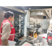 剪刀池社区开展美食花园突击消防检查 筑牢冬日安全防线