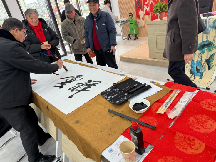 汴河社区新时代文明实践站“我们的节日·春节——墨香暖人心，送福迎新春”主题活动