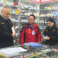 筑牢药械安全防线 守护新春健康民生——岳阳楼区市场监管局开展年关守护专项行动