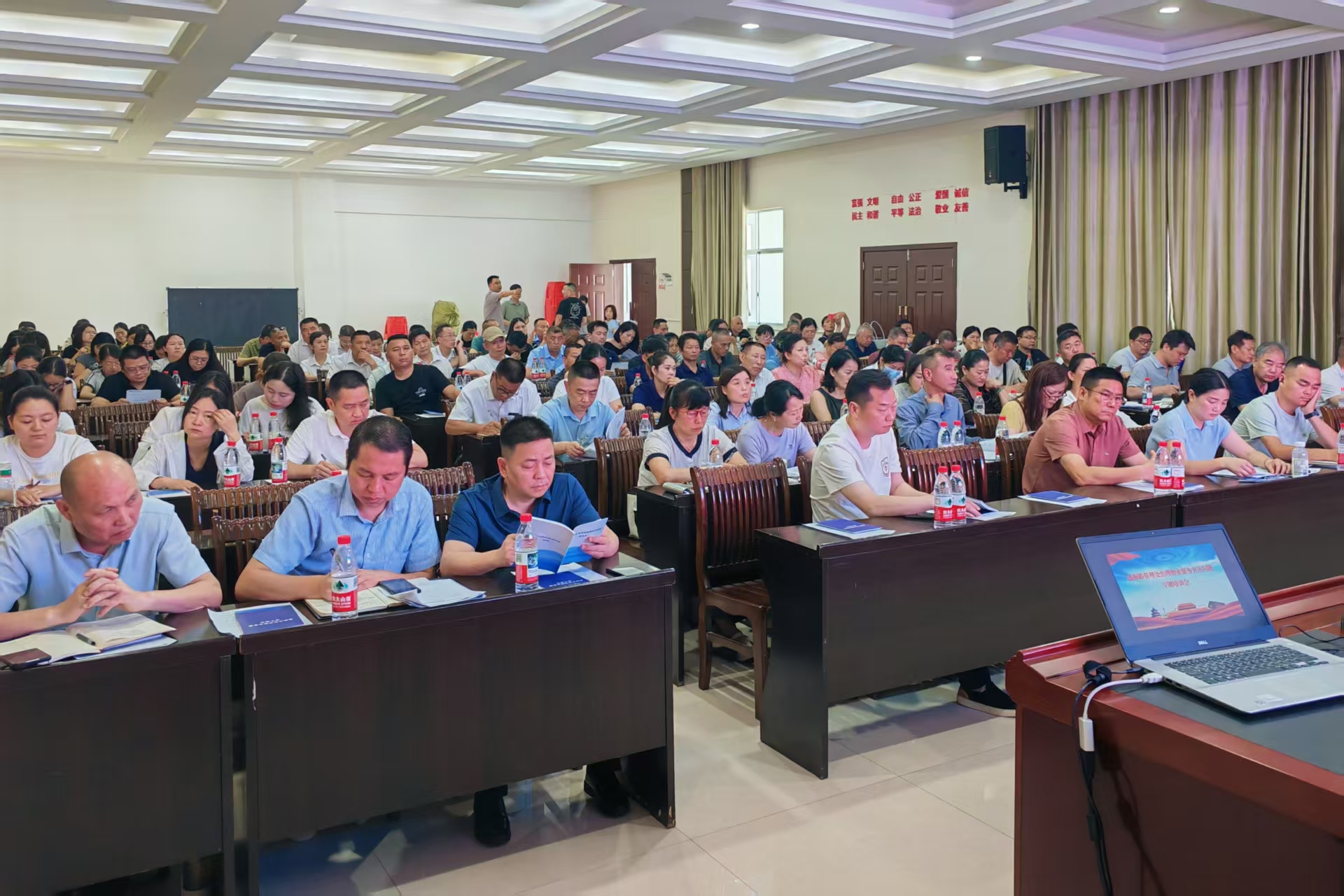 微信图片_20260605103007_2_35.jpg 微信图片_20260605103007_2_35.jpg