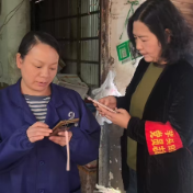 上门代缴医保暖民心 便民服务零距离