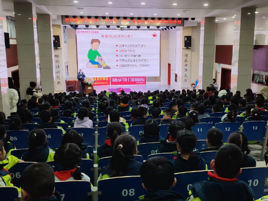 关爱雏鹰 呵护健康