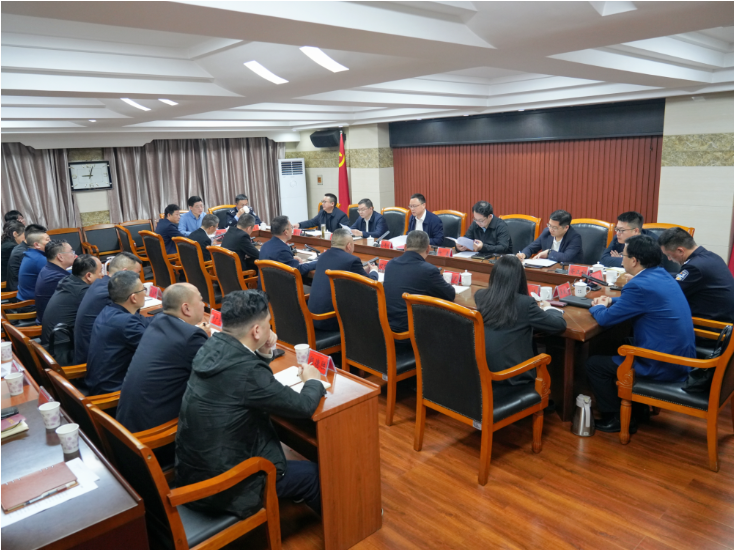 白再兴调研区委政法委工作