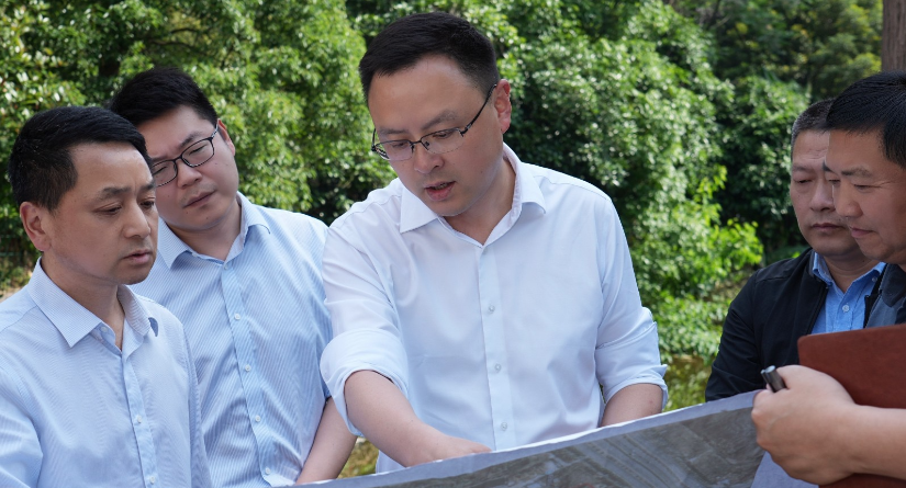 白再兴调研民生实事与项目建设工作