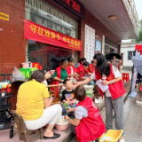 通海路管理处：粽叶飘香迎端午，邻里同乐承传统
