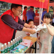 社区暖心护考·为梦保驾护航  白杨坡社区开展平安护考志愿服务活动