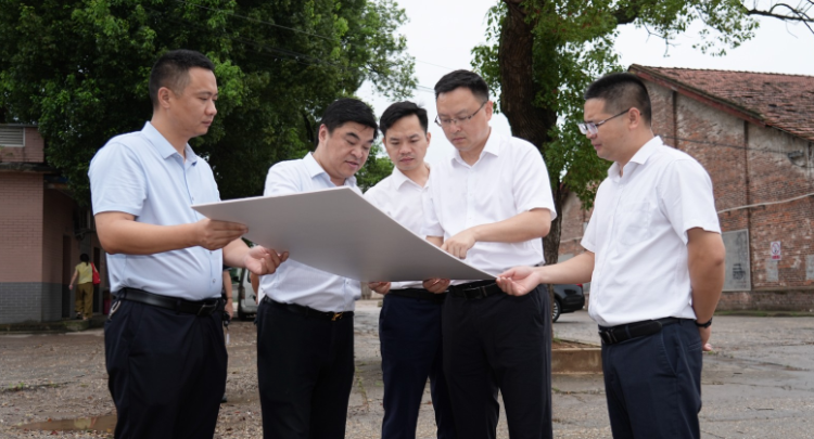 中国城市科学规划设计研究院院长方明来我区调研城市更新规划工作