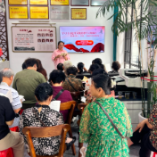 梅溪桥社区:集中学习《习近平文化思想学习纲要》——展现可信、可爱、可敬的中国形象活动