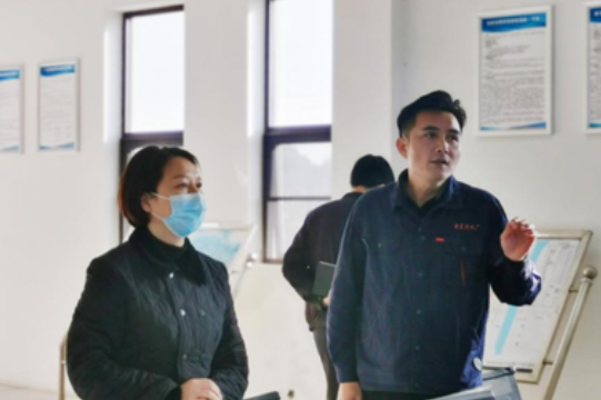 市统计局副局长刘彦弘一行赴云龙污水处理厂开展经济形势和统计工作调研