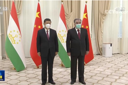 习近平会见塔吉克斯坦总统