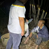 醴陵蓝天救援队雨夜寻回95岁走失老人