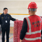 【安全生产在行动】东富镇：深入企业排查隐患，呵护烟花爆竹领域生产安全