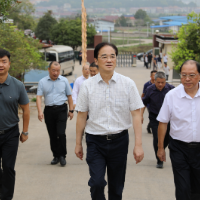 去现场、听意见、解难题：王利波赴李畋镇、白兔潭镇调研督导