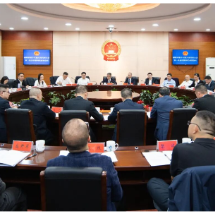 与代表面对面:向青松、蒋长富、唐军全、李小冬、钟碧武赴各讨论点