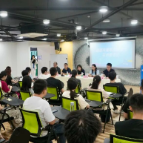 从撰写简历到面试、办公技巧,这个实训营手把手教就业!