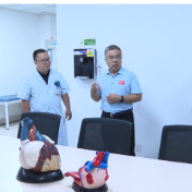 向青松开展第九个中国医师节走访慰问活动