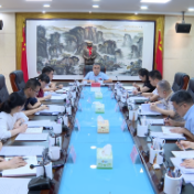 向青松主持召开市委审计委员会第八次会议