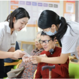 爱,不该是模糊的