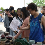 醴陵“捡瓷热”点燃国庆文旅市场