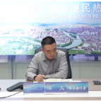 市领导接听“12345”政务服务便民热线 