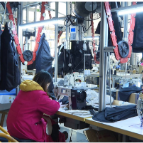 【打造“三个高地”·走在前列】韶峰服饰入选湖南省纺织服装“重点培育品牌”，醴陵制造迈向更广阔舞台