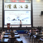 让语文“活”起来！一级作家皮朝晖渌江讲坛分享“有故事的语文课”