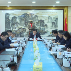 【贯彻落实党的二十届四中全会精神】树立和践行正确政绩观学习教育读书班暨市委理论学习中心组2026年第二次集体学习，王利波主持，廖胜云参加