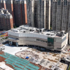 【项目攻坚增效年】九鸿世纪广场进度刷新！150平大屏已点亮 首批商户装修进入收尾阶段
