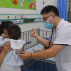 【健康与生活】手足口病进入高发季：接种疫苗是关键 居家护理有讲究