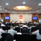 市十七届人大常委会第三十六次会议召开，贺小玲主持并讲话 李小冬出席