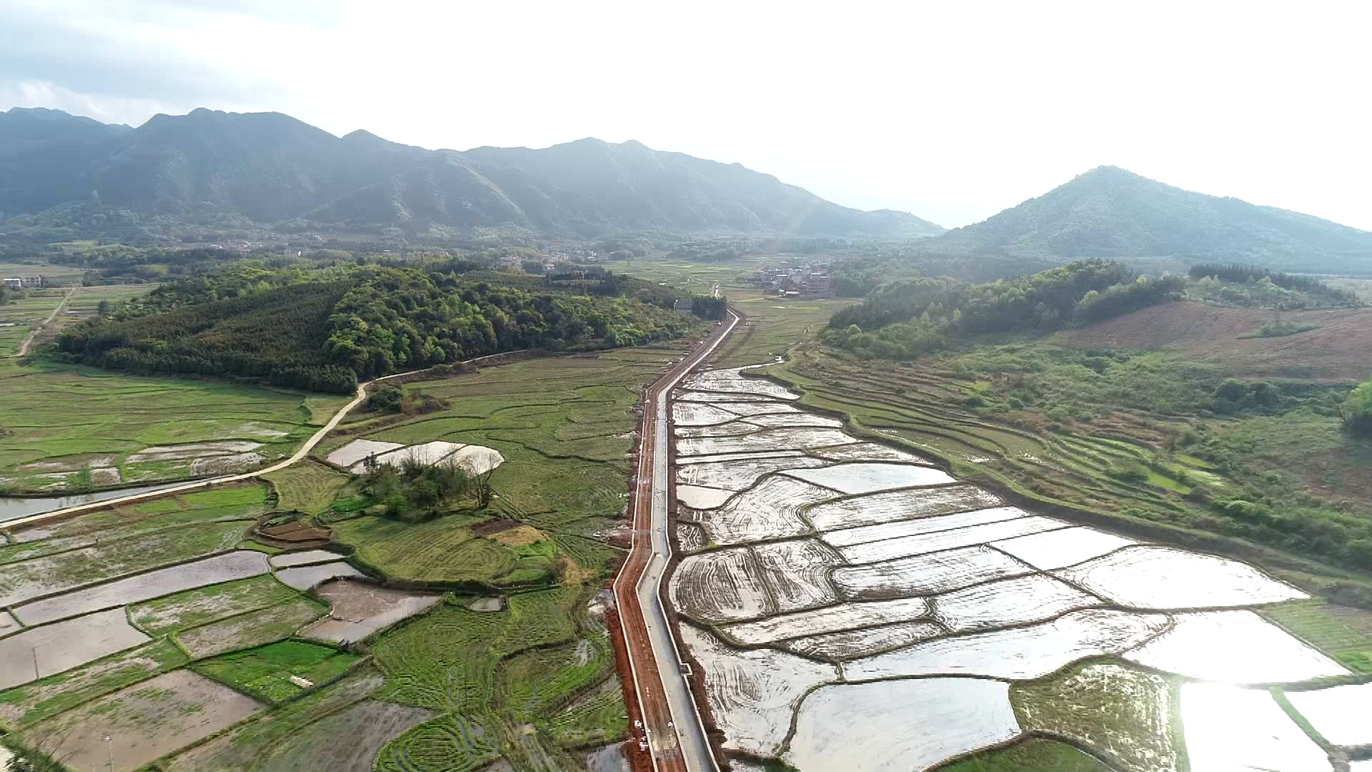 建良田助春耕-6.Bmp