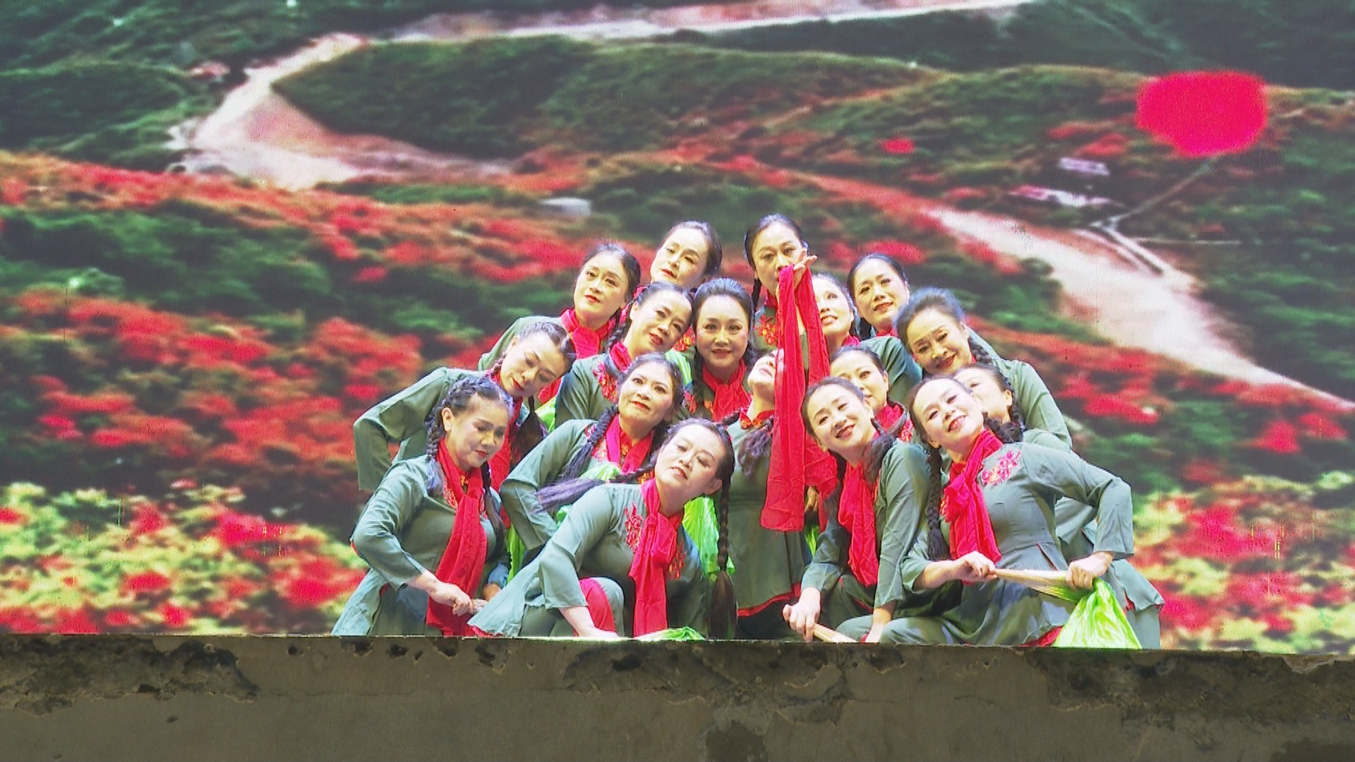 元旦展演-3.bmp 元旦展演-3.bmp