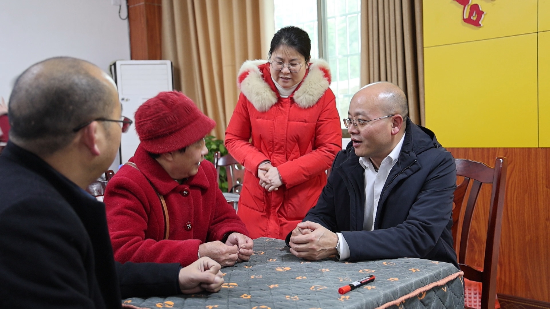 欧阳能上慰问-2.bmp 欧阳能上慰问-2.bmp