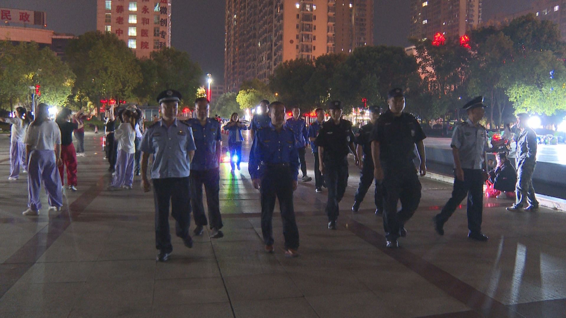 夜间巡查-1.jpg 夜间巡查-1.jpg