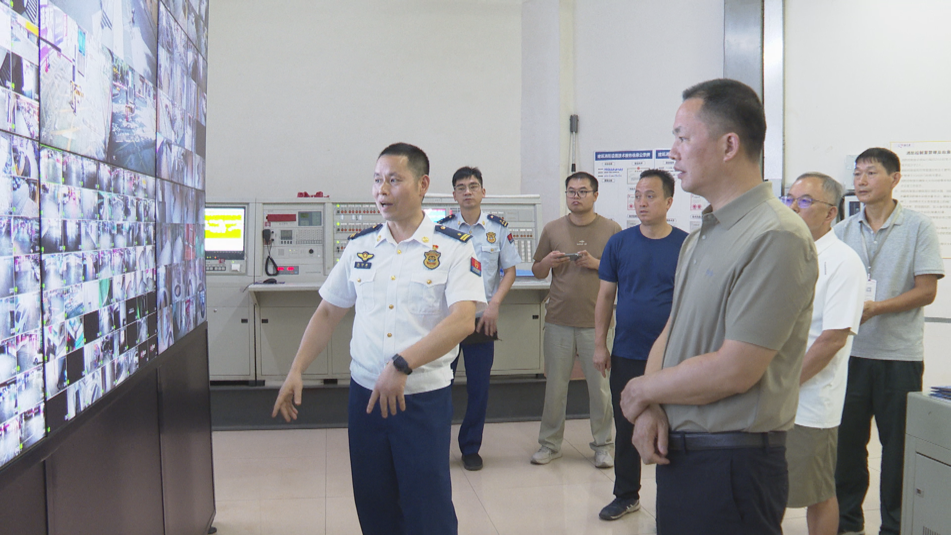 向子顺督导安全生产-1.bmp 向子顺督导安全生产-1.bmp