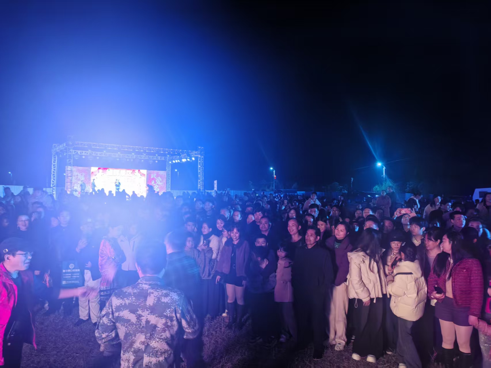 4d9b44d0d3c11b74984b45f2087c6a15.jpg 4d9b44d0d3c11b74984b45f2087c6a15.jpg