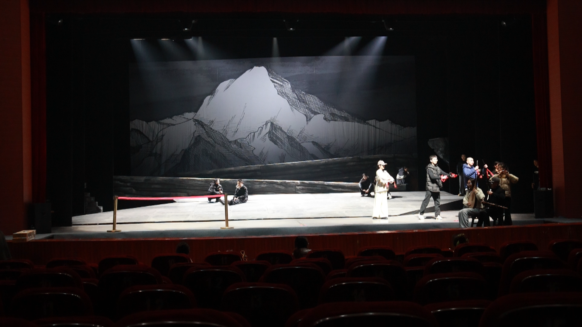 一担银元-1.bmp 一担银元-1.bmp