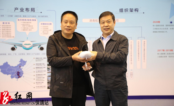 3307f4ec13ed078ea2c1ddb09e7fd1b水.jpg