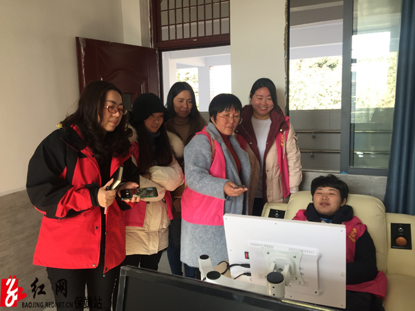 与特殊学校老师交流水.jpg