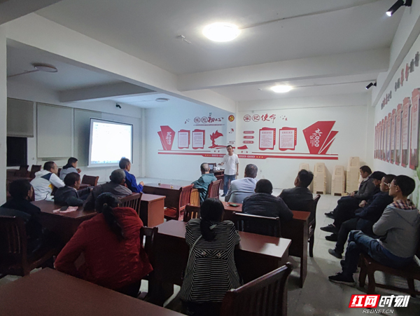 研讨会现场 副本.jpg