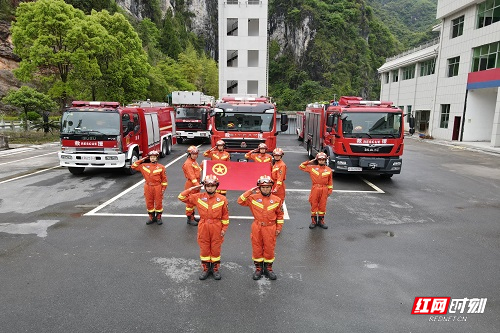 图片18.jpg 图片18.jpg